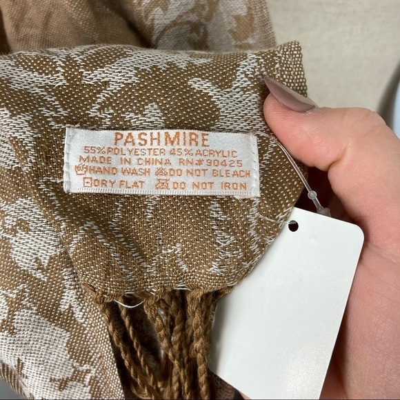 NWT Pashmire Brocade Floral Double Sided Scarf - Picture 4 of 6